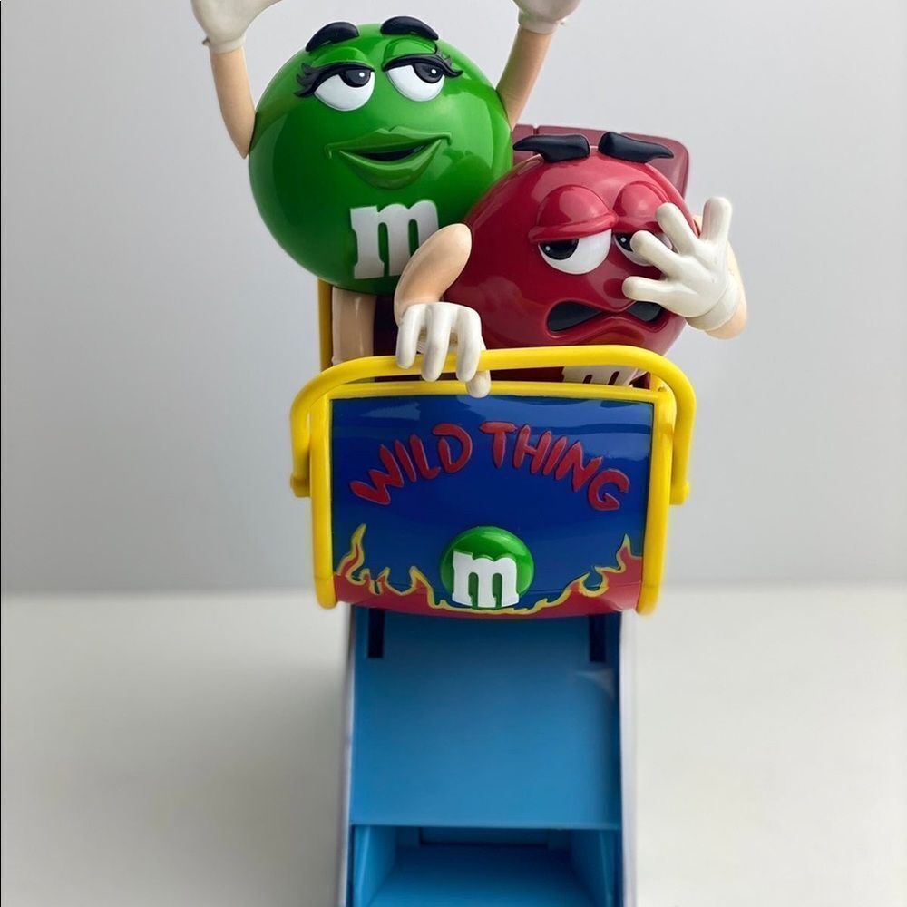 VINTAGE E&M'S Candy Dispenser